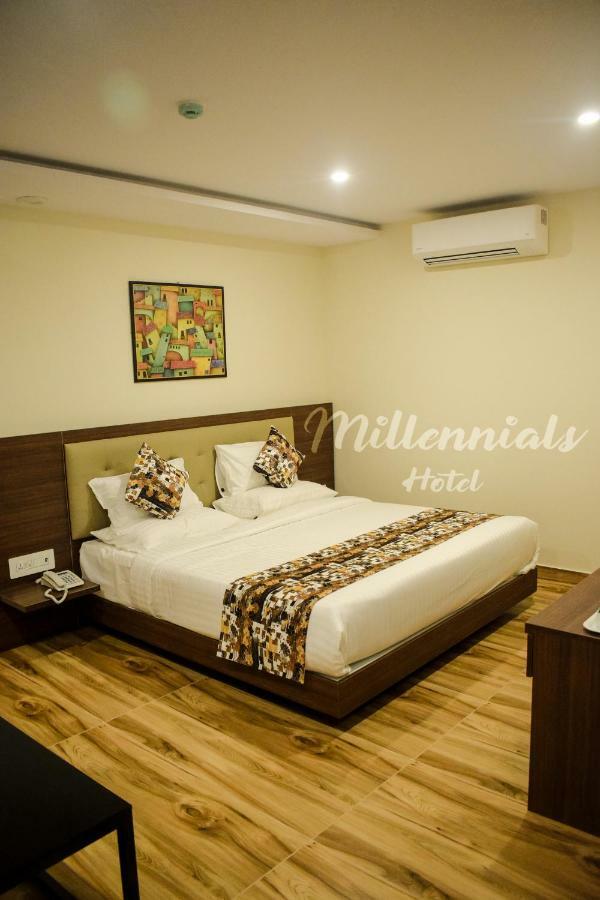 Millennials Hotel Bangalore Exterior foto